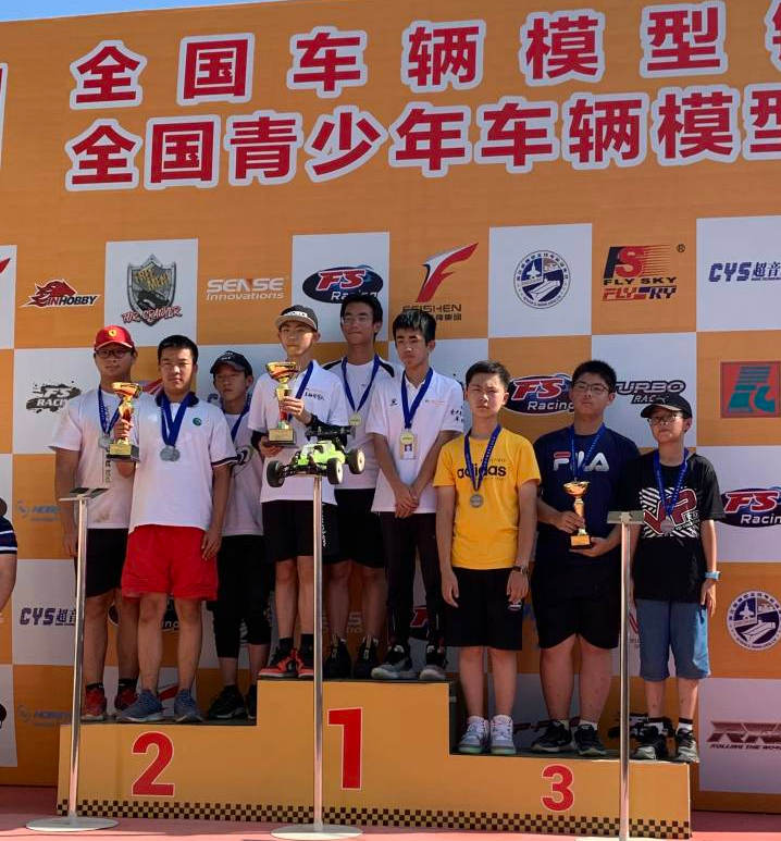 杭州少年科学院车辆模型队荣获全国比赛获团体冠军.jpg
