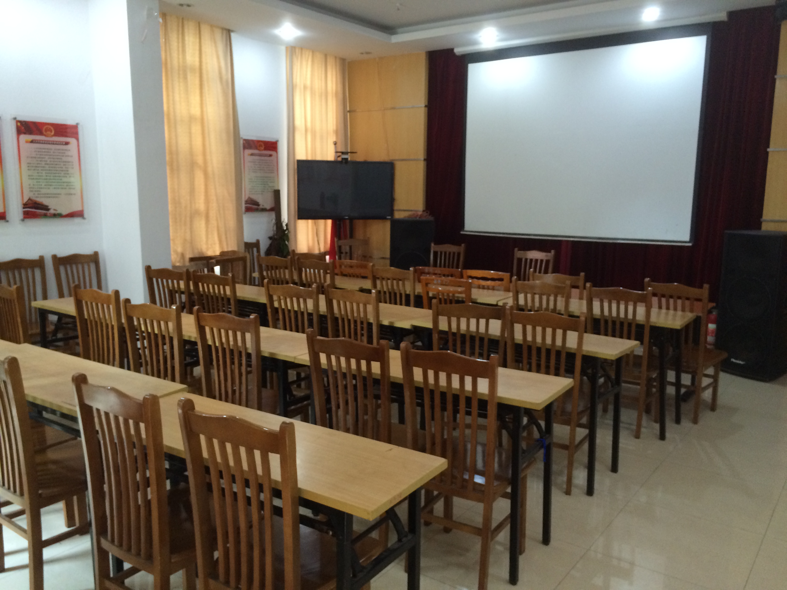 市民学校场地.JPG 市民学校场地.JPG